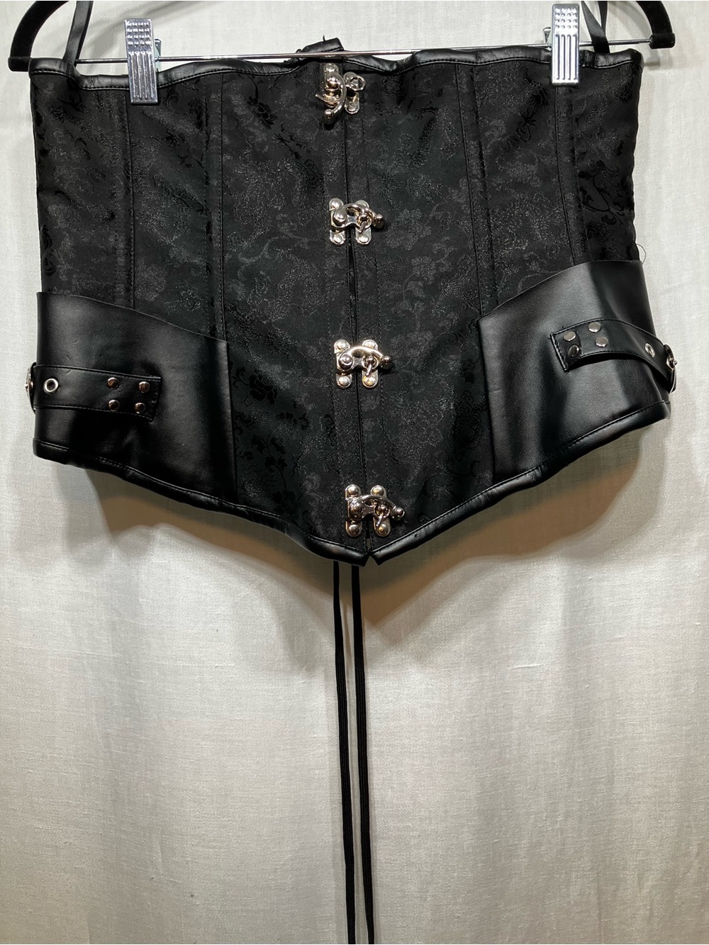 Black Gothic Brocade Underbust Corset XXL Never Worn